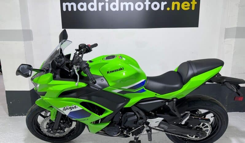 KAWASAKI NINJA 650 2026