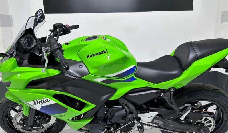 KAWASAKI NINJA 650 2026