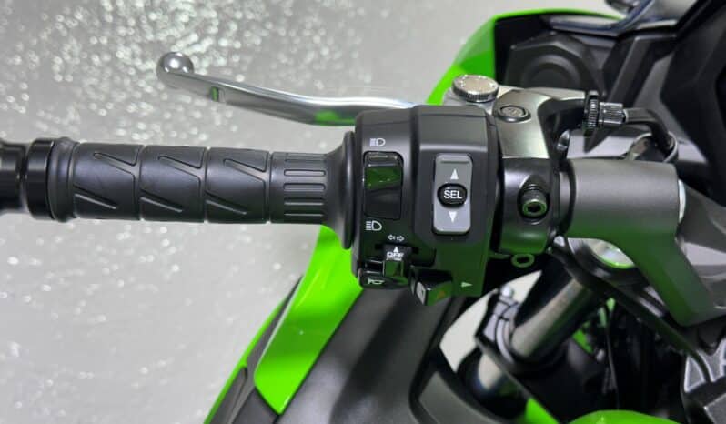 KAWASAKI NINJA 650 2026