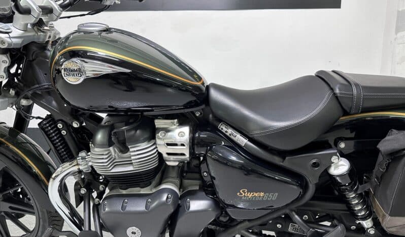 ROYAL ENFIELD Super Meteor 650