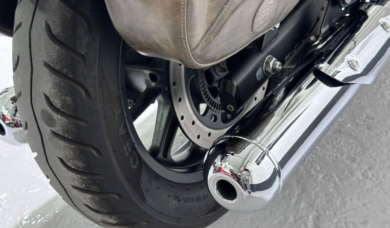 ROYAL ENFIELD Super Meteor 650