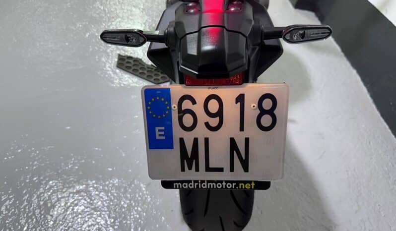 YAMAHA XSR 900