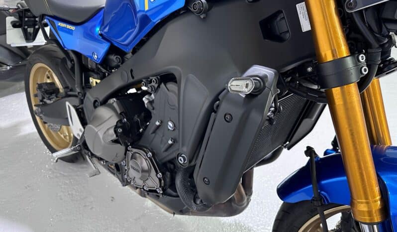 YAMAHA XSR 900