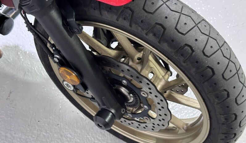 YAMAHA XRS 700 LIMITADA