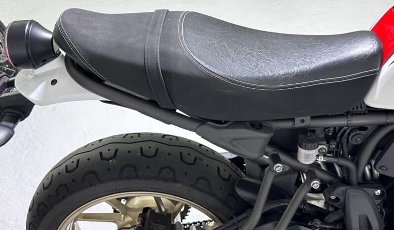 YAMAHA XRS 700 LIMITADA