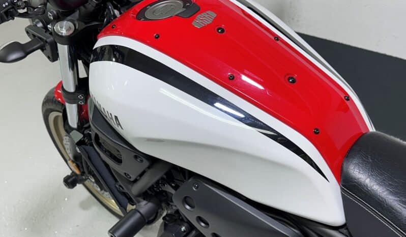 YAMAHA XRS 700 LIMITADA