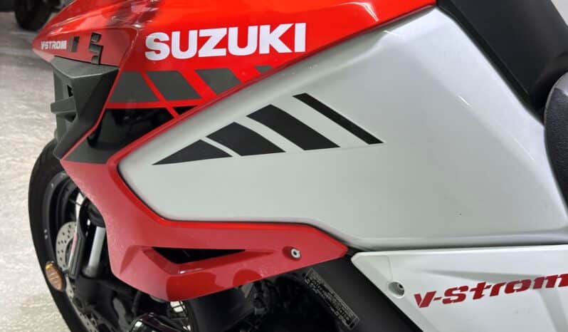 SUZUKI V-STROM 1050 XT