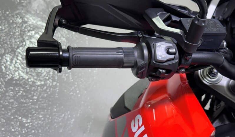 SUZUKI V-STROM 1050 XT