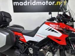 SUZUKI V-STROM 1050 XT