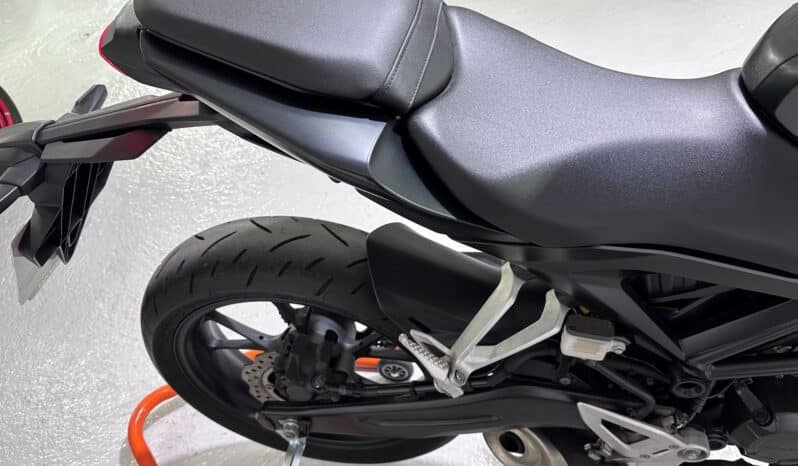 HONDA CB 125R