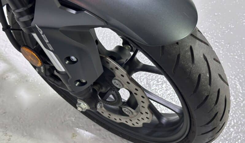 HONDA CB 125R