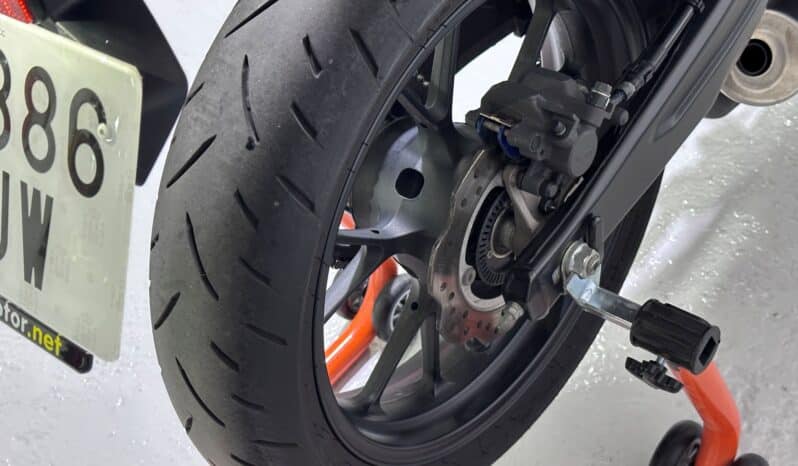 HONDA CB 125R