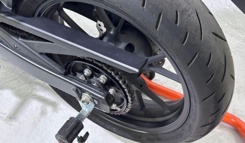 HONDA CB 125R