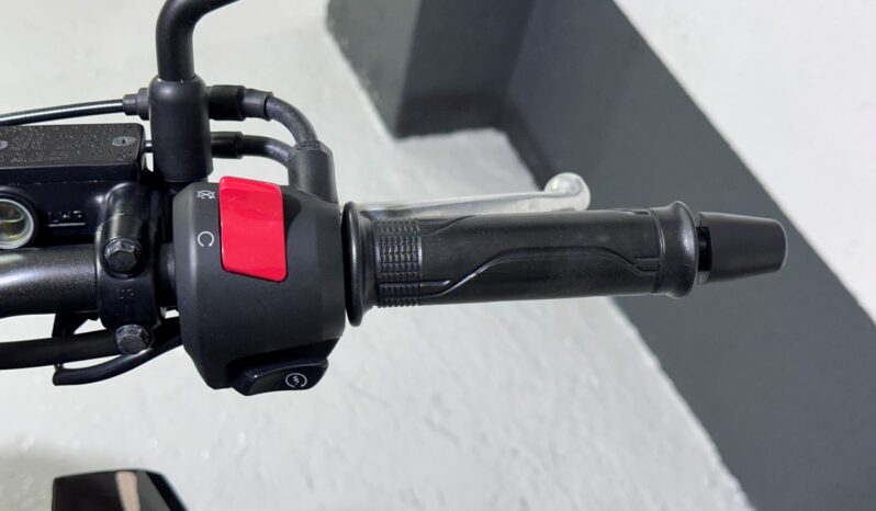 HONDA CB 125R