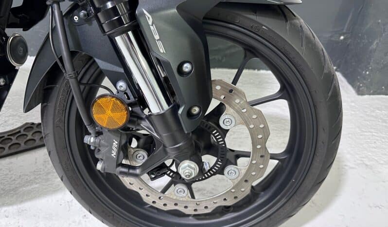 HONDA CB 125R