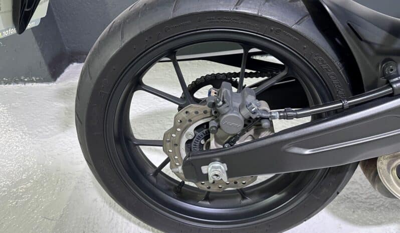HONDA CB 125R