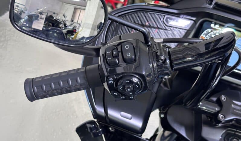 HARLEY DAVIDSON ROAD GLIDE SPECIAL