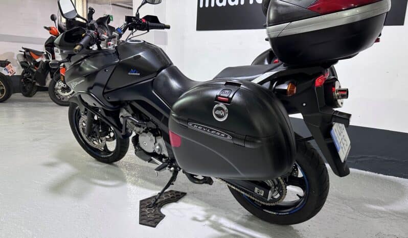 SUZUKI V-STROM 650