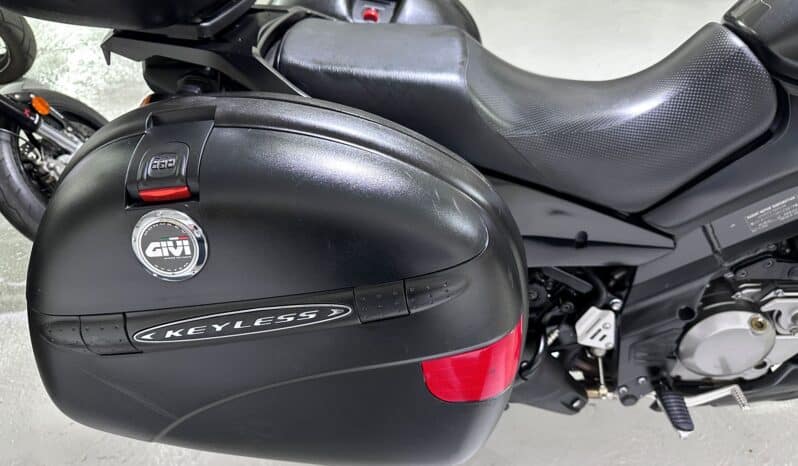 SUZUKI V-STROM 650