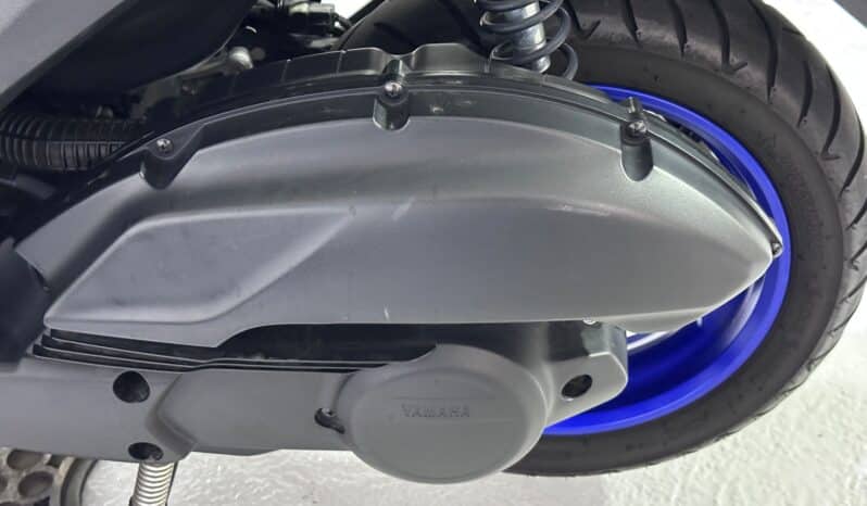YAMAHA N-MAX 125