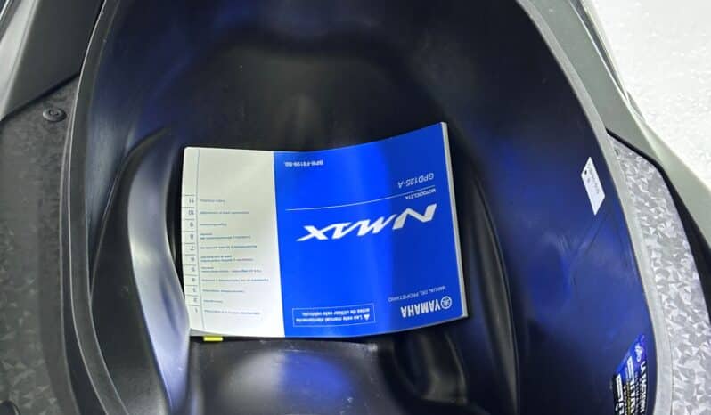 YAMAHA N-MAX 125
