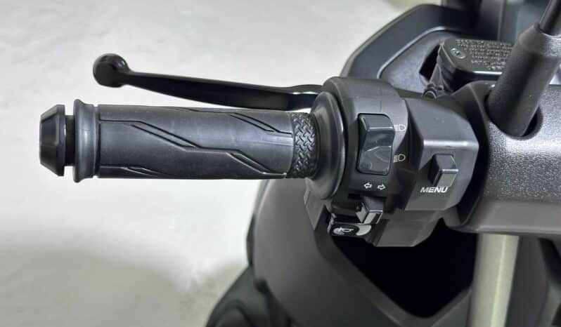 YAMAHA N-MAX 125