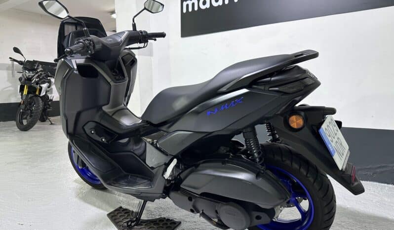YAMAHA N-MAX 125