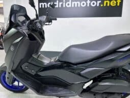 YAMAHA N-MAX 125